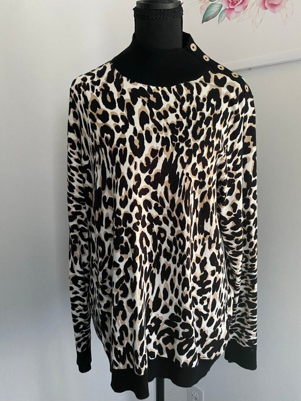 Calvin Klein NWT Leopard Print Mock Neck Sweater Size L Chic